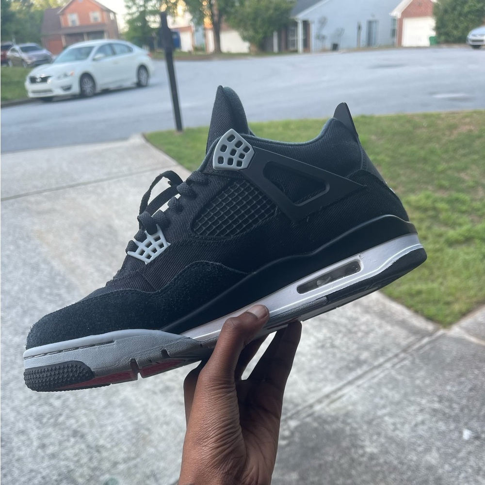 Jordan retro 4 only worn once bought from footlocker